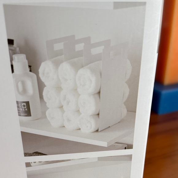 White Towel Storage Rack Set - Picture 2 of 5